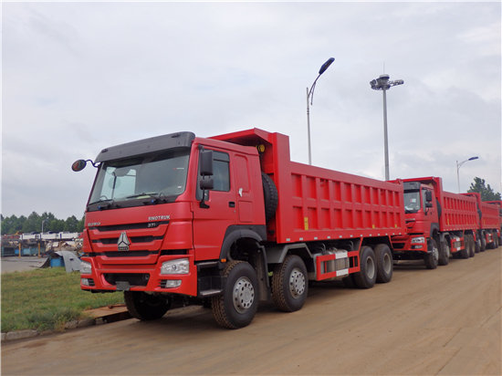 SINOTRUK HOWO 8X4 371hp Dump Truck